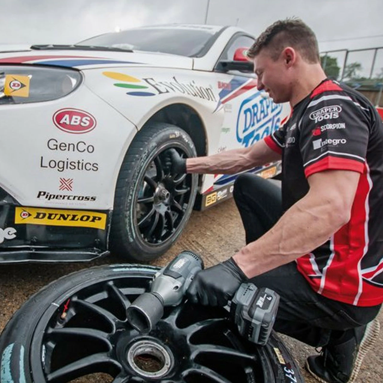 Coupon π Draper 98961 XP20 20V Brushless 1060Nm 3/4" Impact π§ Wrench With 2x 4.0Ah Batteries π - Image 2