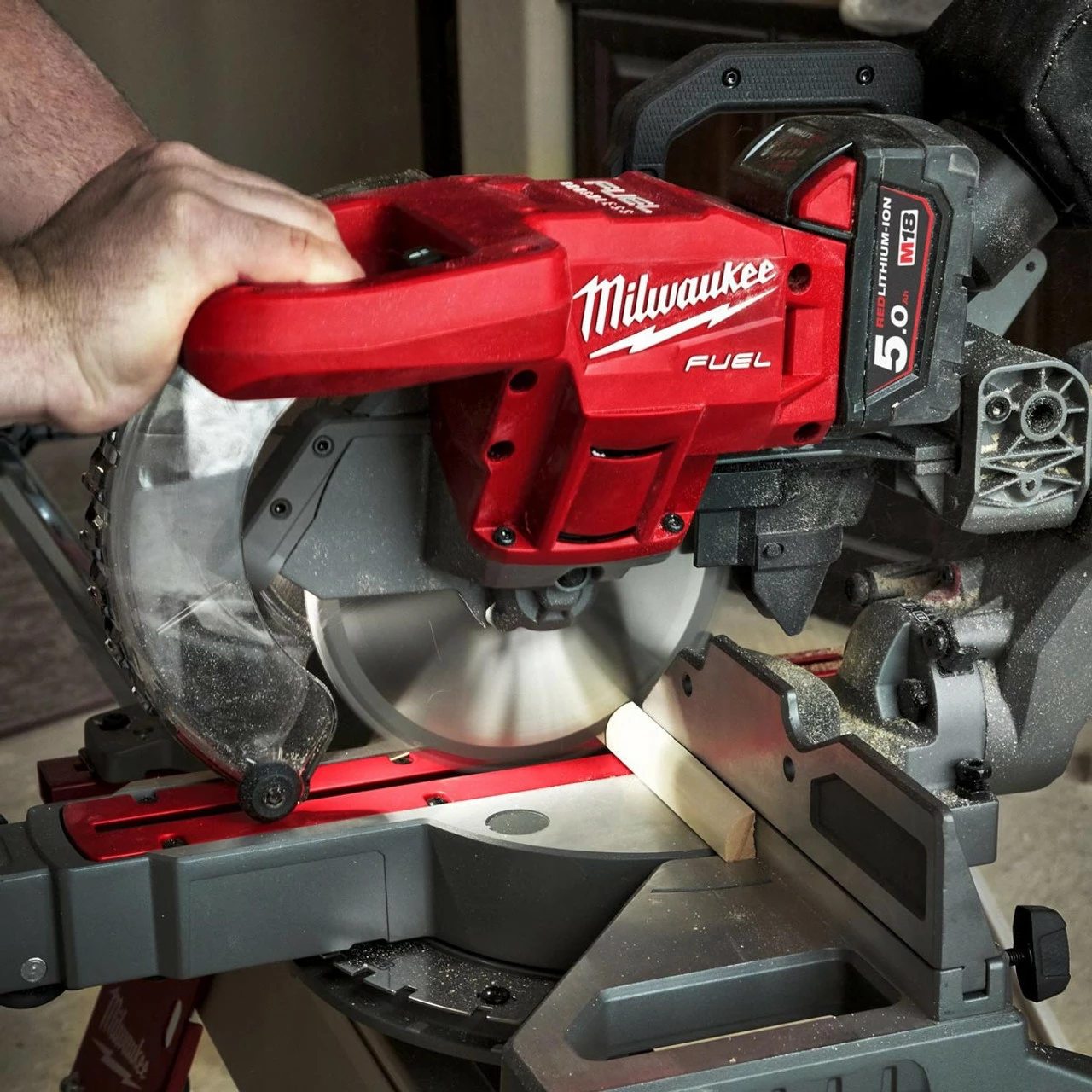 Discount 🤩 Milwaukee M18 FMS190-0 18V Fuel 190mm Mitre Saw (Body Only) 🔥 - Image 14