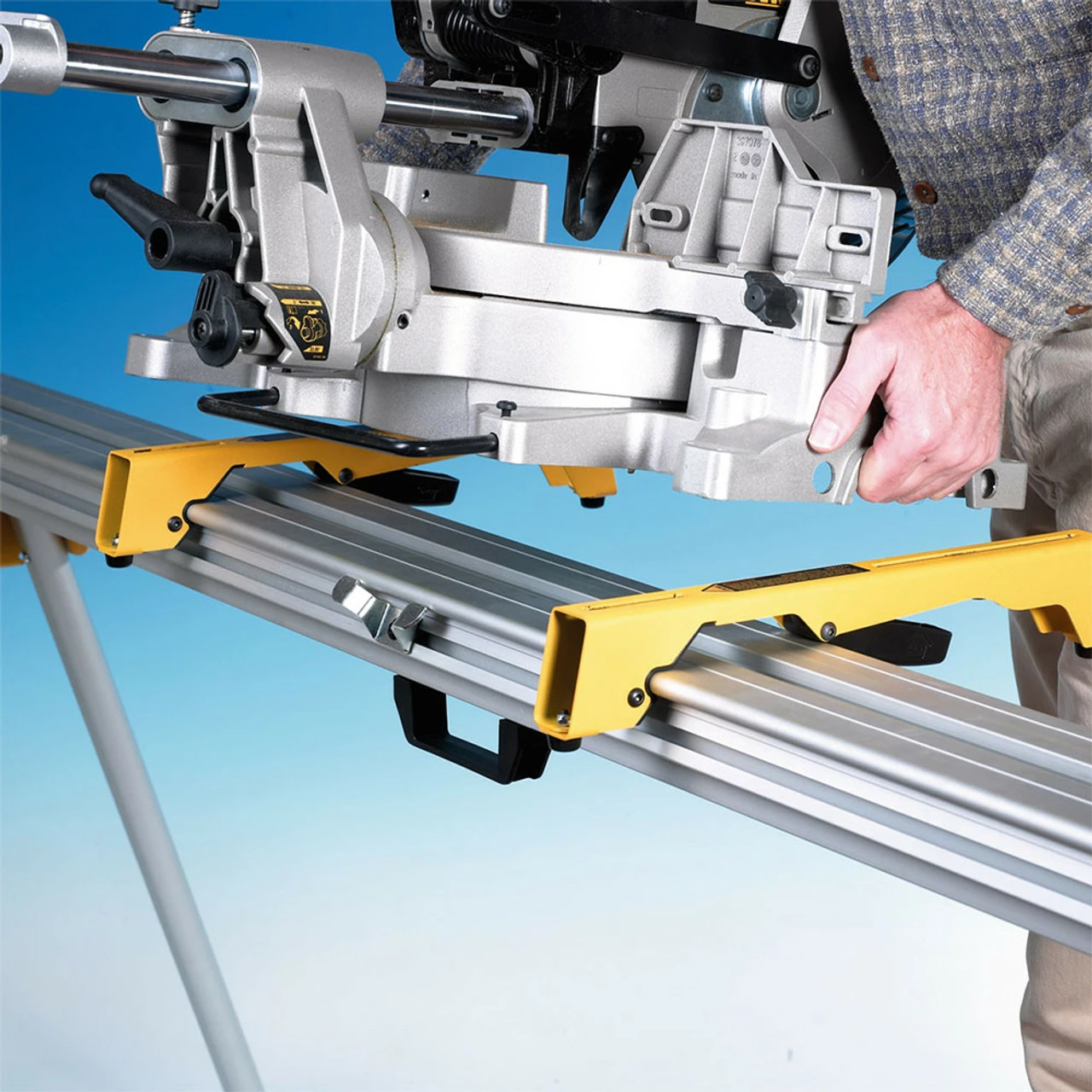 Best reviews of 🥰 DeWalt DWS727 250mm Mitre Saw 240V With DE7023 Saw Stand 🌟 - Image 11