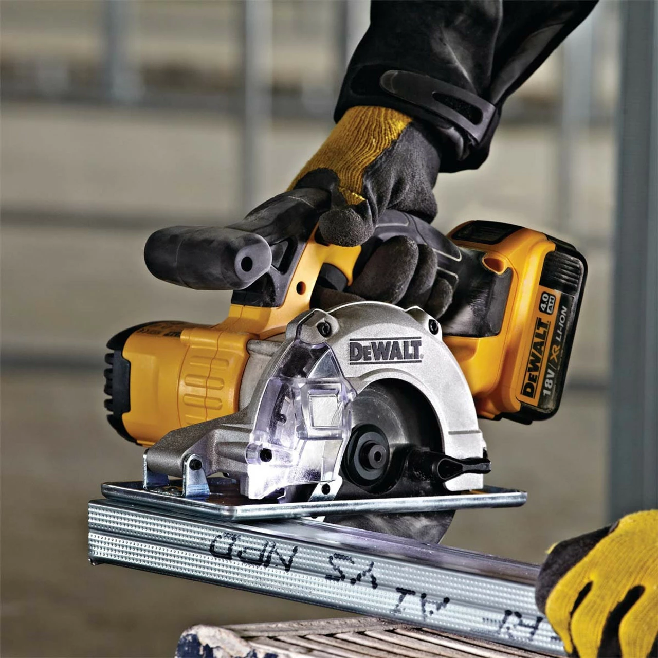 Best deal π₯° DeWalt DCS373N 18V XR 140mm Metal Cutting Circular Saw (Body Only) π - Image 7