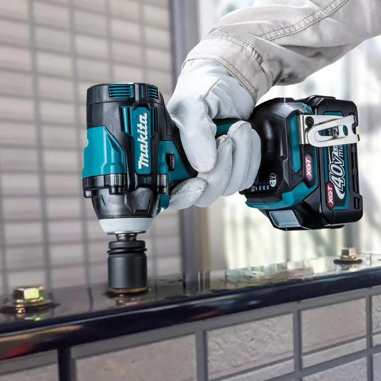 Brand new π Makita TW004GZ 40V Max XGT Brushless Impact π§ Wrench (Body Only) π - Image 4