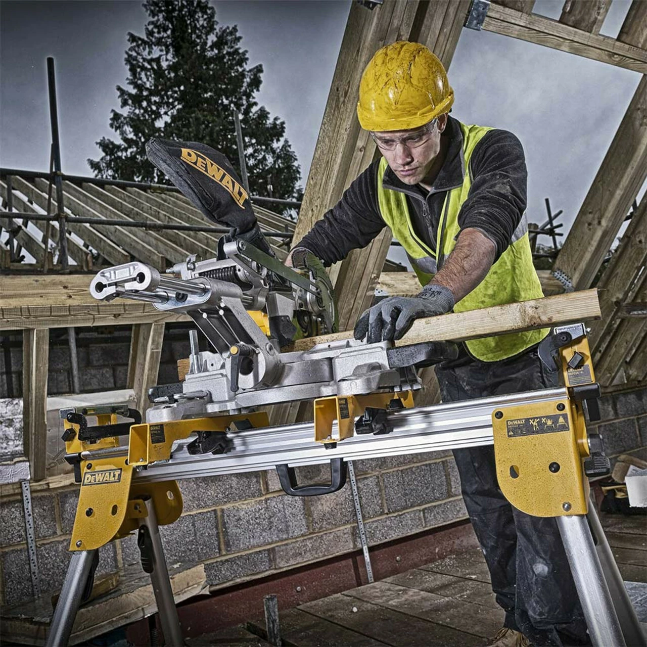 Hot Sale 🔔 DeWalt DCS365M2 18V XPS 184mm Mitre Saw With 2x 4.0Ah Batteries 😉 - Image 6