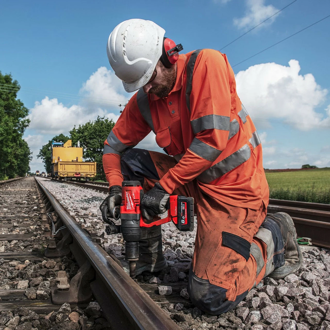 New ๐ Milwaukee M18 ONEFHIWF1-802X 18V Fuel One-Key 1" High Torque Impact ๐ง Wrench With 2x 8.0Ah Batteries ๐ - Image 16