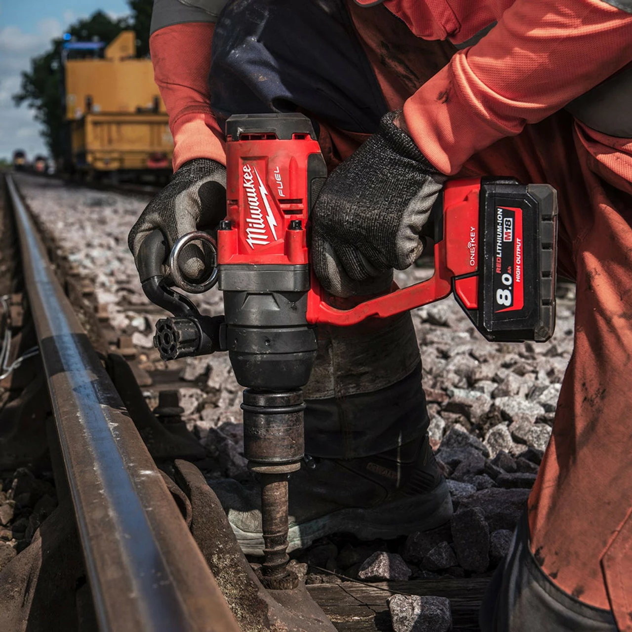 New ๐ Milwaukee M18 ONEFHIWF1-802X 18V Fuel One-Key 1" High Torque Impact ๐ง Wrench With 2x 8.0Ah Batteries ๐ - Image 10