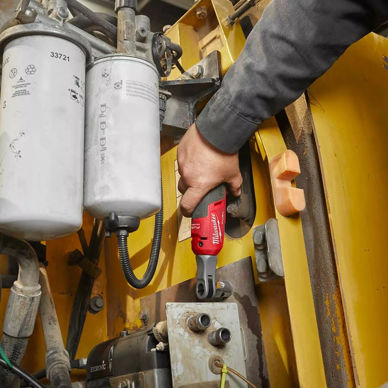 Cheapest โจ Milwaukee M12 FHIR38-201B 12V Fuel Cordless Impact ๐ง Wrench With 1x 2.0Ah Batteries ๐ - Image 9