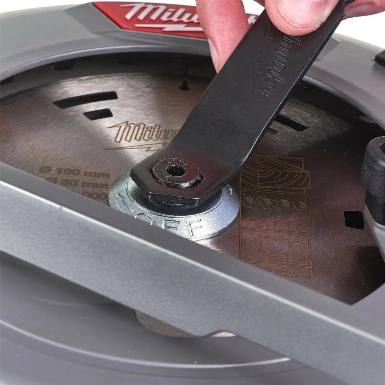 Best Sale 😉 Milwaukee M18FCSRH66-0 18V Fuel Rear Handled Circular Saw (Body Only) 🧨 9 Best Sale 😉 Milwaukee M18FCSRH66-0 18V Fuel Rear Handled Circular Saw (Body Only) 🧨 - Image 7