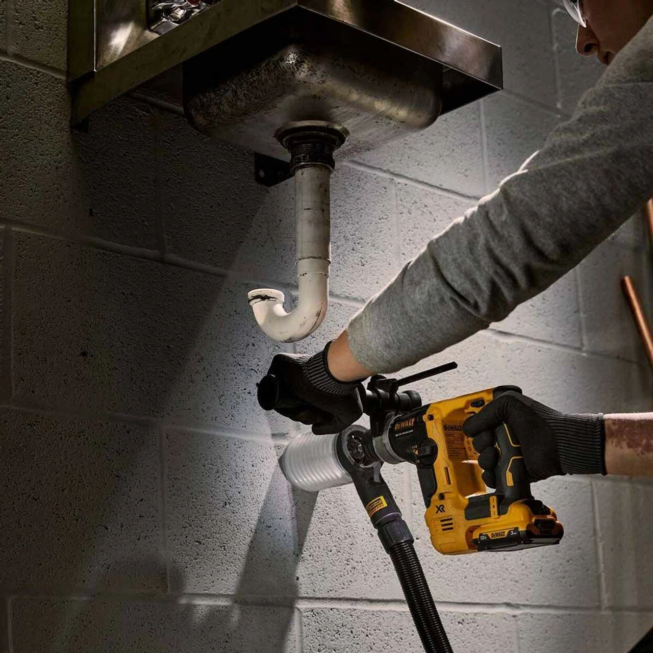 Best deal π DeWalt DCH072L2 12V XR Brushless SDS+ Plus π¨ Hammer Drill With 2x 3.0Ah Batteries π 8 Best deal π DeWalt DCH072L2 12V XR Brushless SDS+ Plus π¨ Hammer Drill With 2x 3.0Ah Batteries π - Image 6