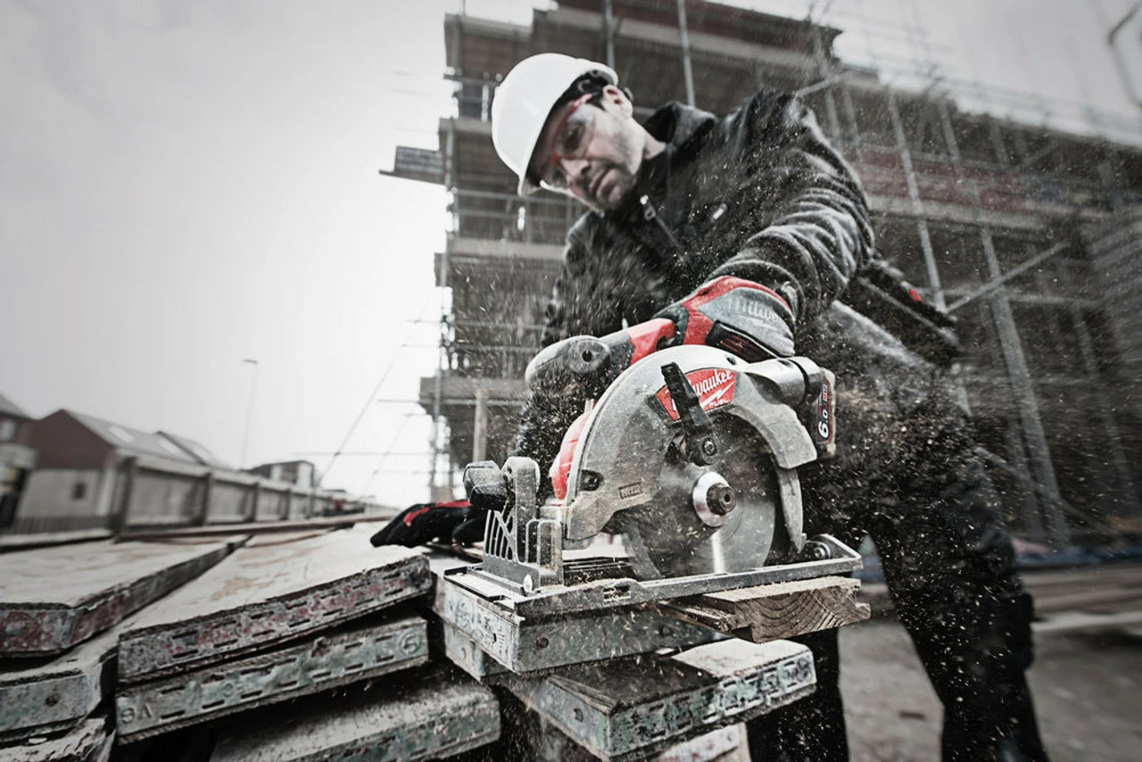 Best Sale 🤩 Milwaukee M12 CCS44-602X 12V FUEL Circular Saw With 2x 6.0Ah Batteries 🔥 9 Best Sale 🤩 Milwaukee M12 CCS44-602X 12V FUEL Circular Saw With 2x 6.0Ah Batteries 🔥 - Image 7