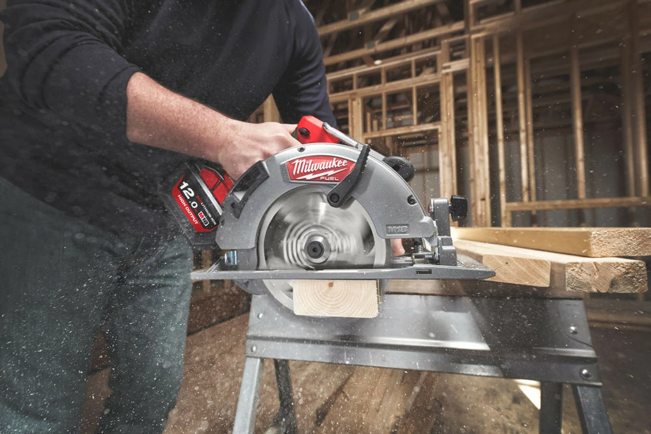 Best Pirce 🥰 Milwaukee M18 FCS66-0 18V FUEL 190mm Circular Saw (Body Only) Supplied In Kit Box 🔔 - Image 13