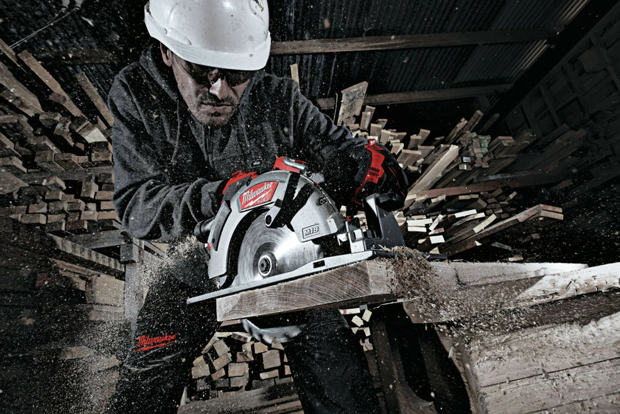 Best Pirce 🥰 Milwaukee M18 FCS66-0 18V FUEL 190mm Circular Saw (Body Only) Supplied In Kit Box 🔔 - Image 12