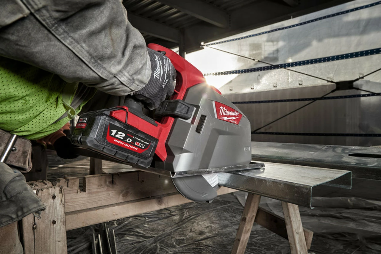 Budget ๐ Milwaukee M18 FMCS66-0C 18V Fuel 66mm Metal Circular Saw (Body Only) ๐ฅ - Image 13