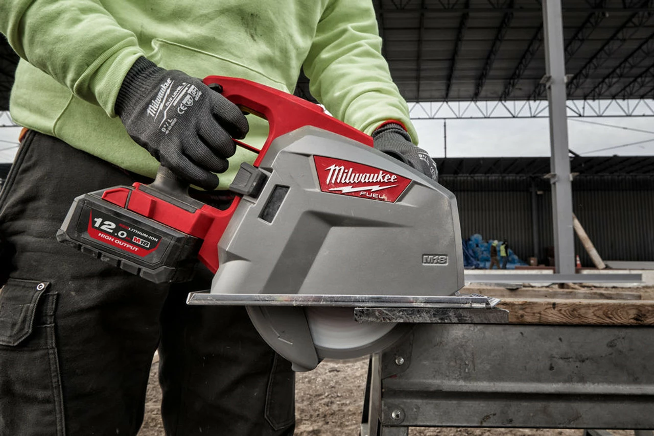 Budget ๐ Milwaukee M18 FMCS66-0C 18V Fuel 66mm Metal Circular Saw (Body Only) ๐ฅ - Image 15